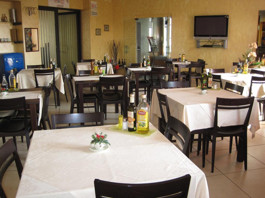 Hotel Italia Carmagnole Extérieur photo
