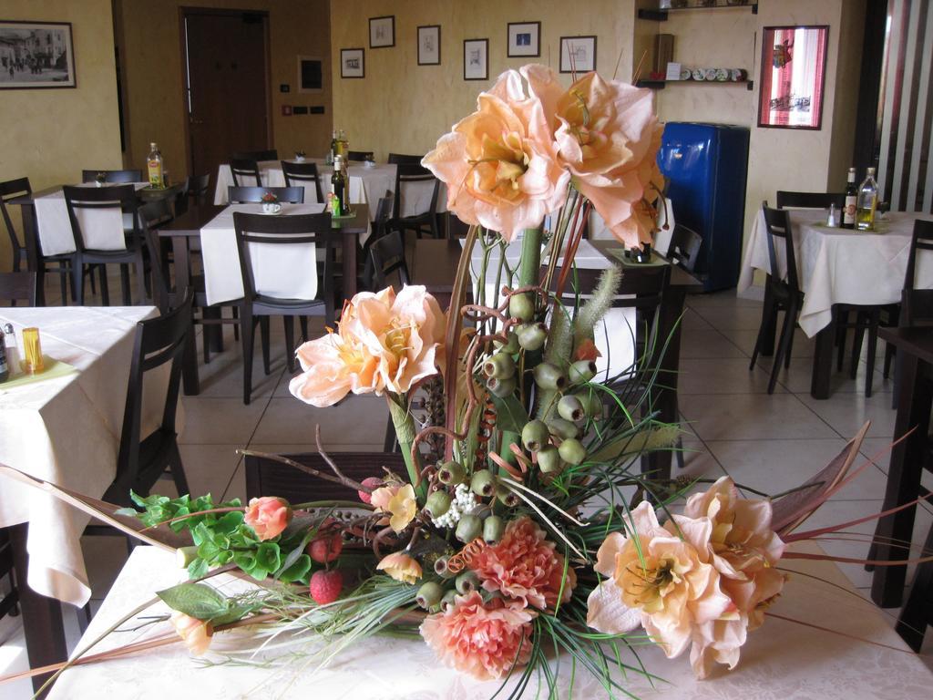Hotel Italia Carmagnole Extérieur photo